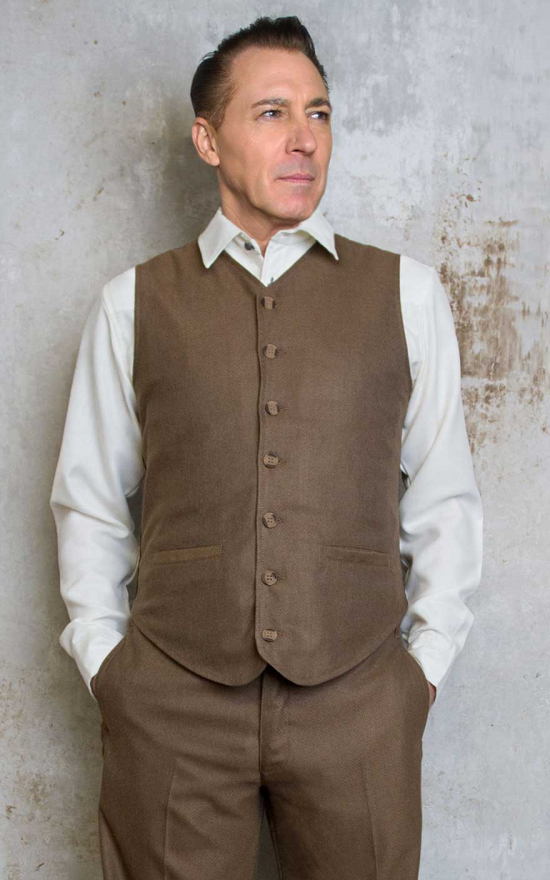 Este chaleco con un sutil diseño en espiga de la "Gentleman's First Choice Collection"