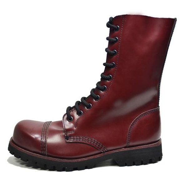 Steel cap boot. 10 eyes. Cherry rub off leather. Black laces